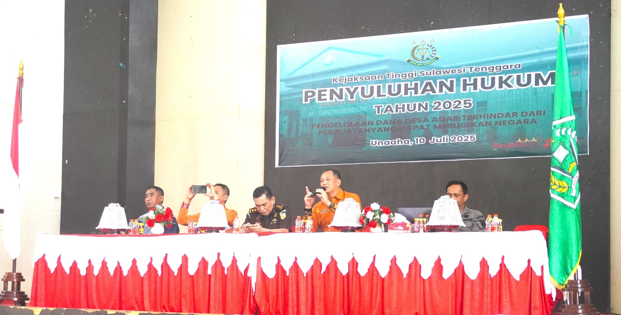 Sekda Konawe Buka Kegiatan Penyuluhan Hukum oleh Kejaksaan Sultra: Tekankan Pengelolaan Dana Desa yang Akuntabel.