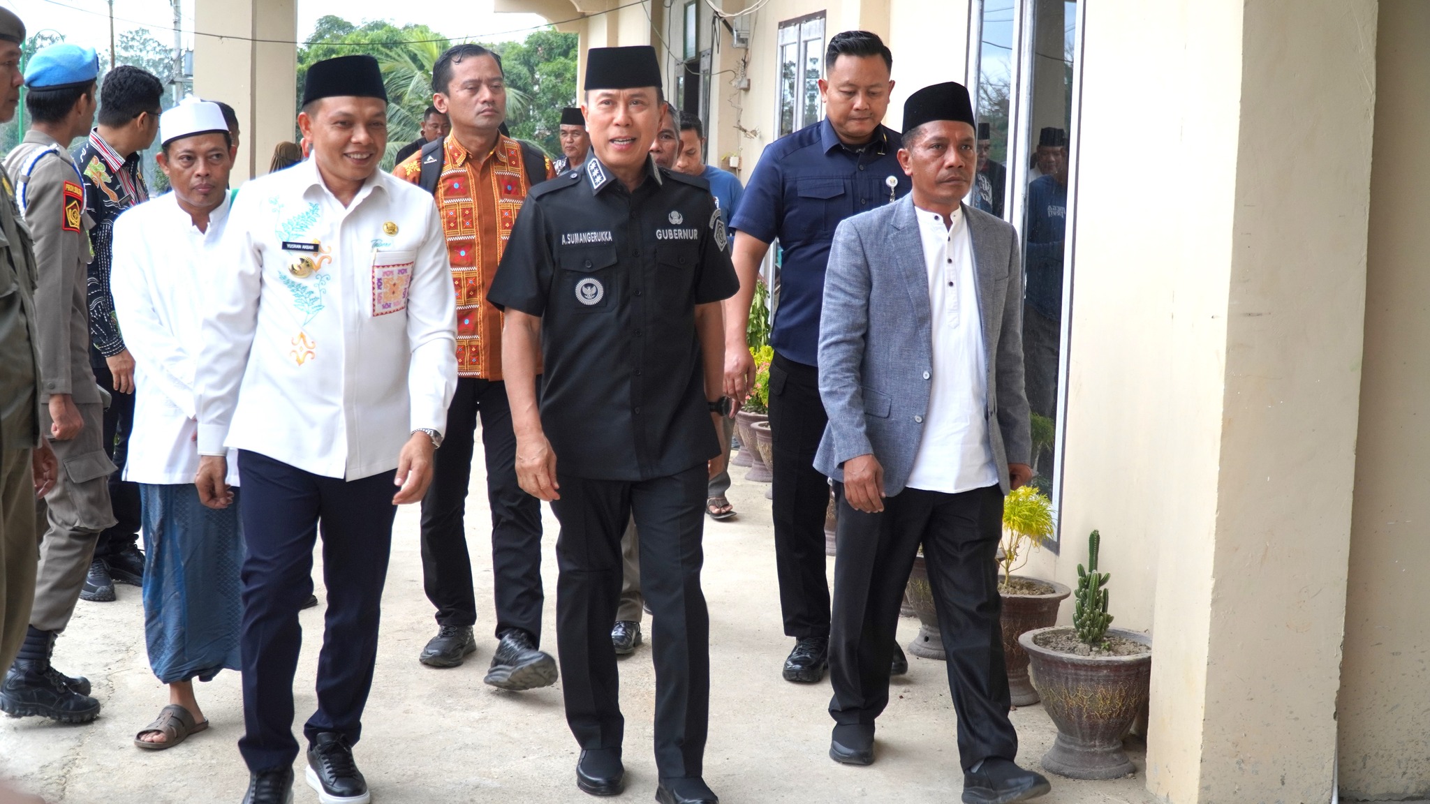 Bupati Konawe Dampingi Gubernur Tinjau Ponpes Al-Ikhlas Lambuya