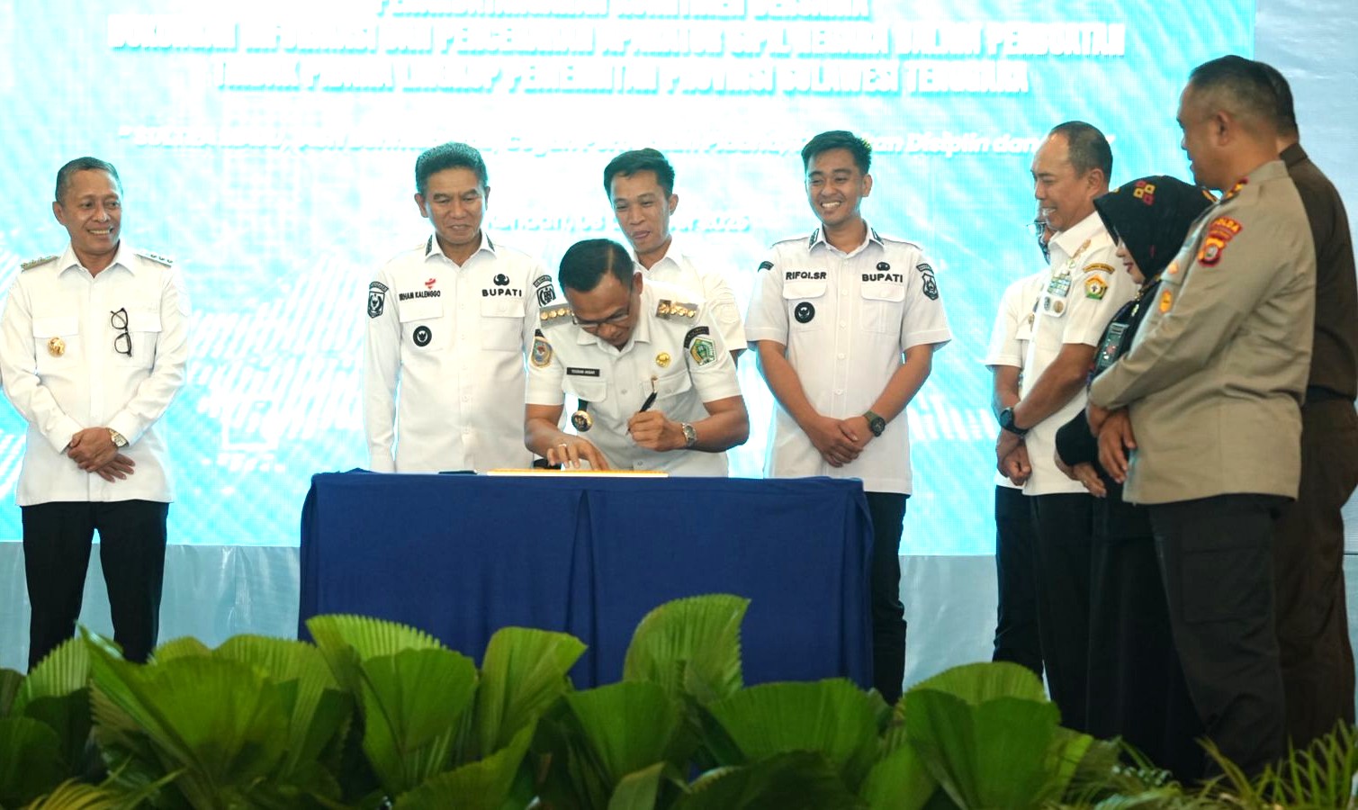 Bupati Konawe Hadiri Penandatanganan Komitmen Bersama Pencegahan Korupsi dan Penguatan Integritas Aparatur