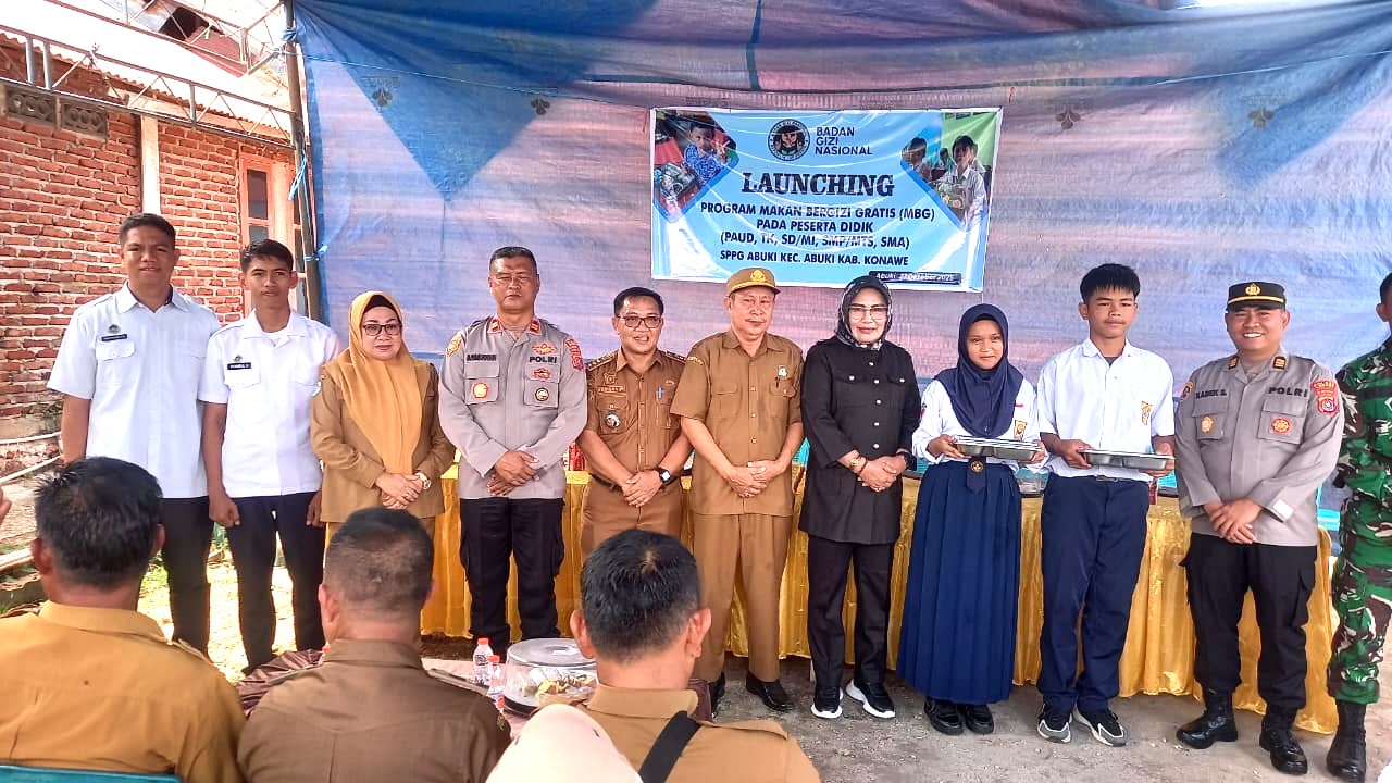 Asisten III Wakili Bupati Konawe Hadiri Launching Program MBG di Kecamatan Abuki