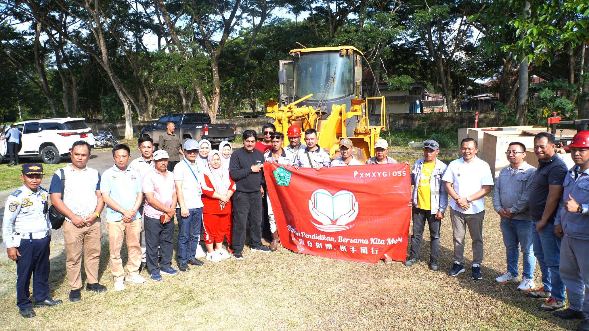 Bupati Konawe Serah Terimah  Bantuan Hibah dari PT OSS untuk Kebutuhan Pelatihan BLK Kabupaten Konawe