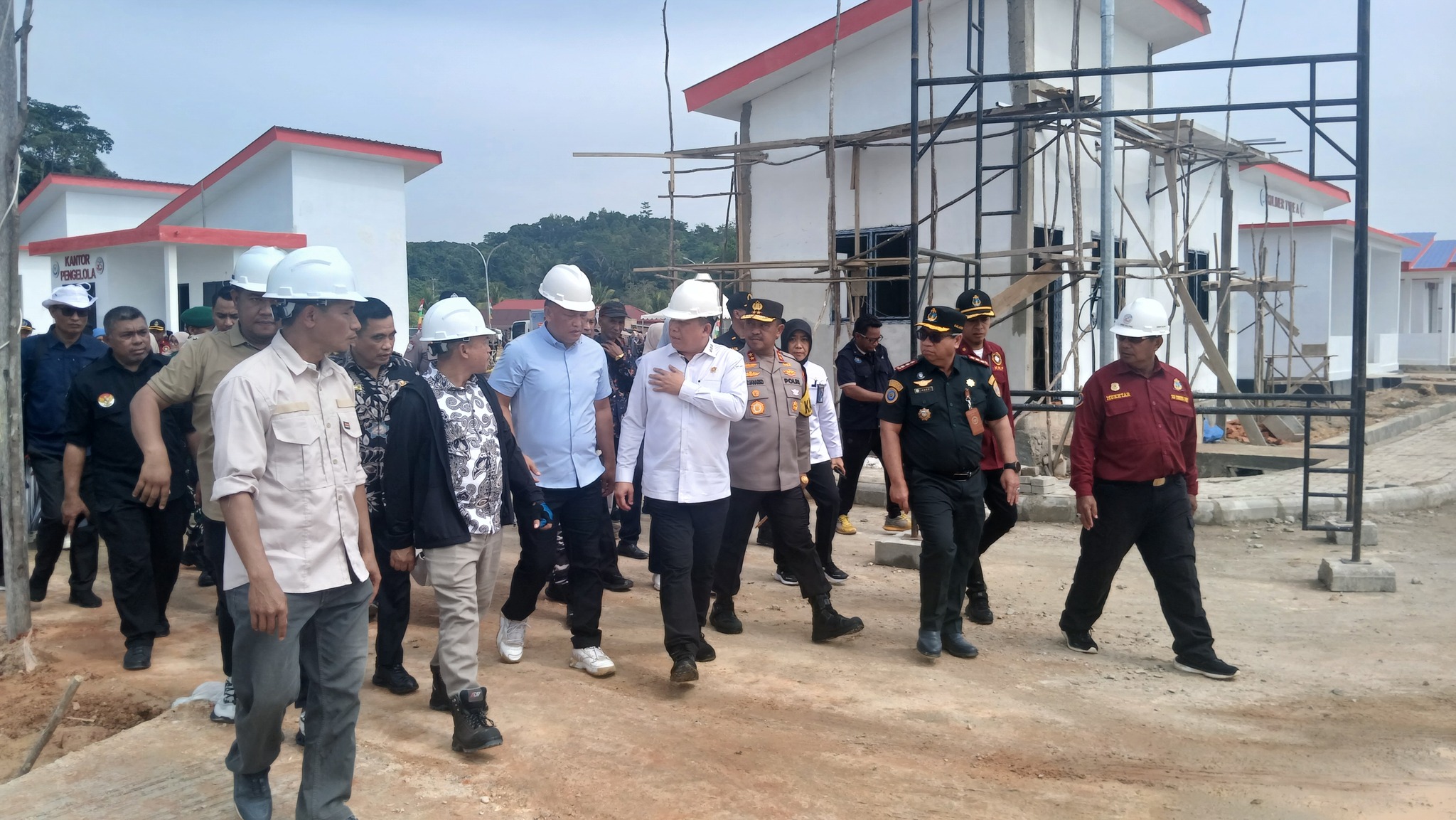 Sekda Konawe Dampingi Dirjen KKP Kunjungi Kampung Nelayan Merah Putih