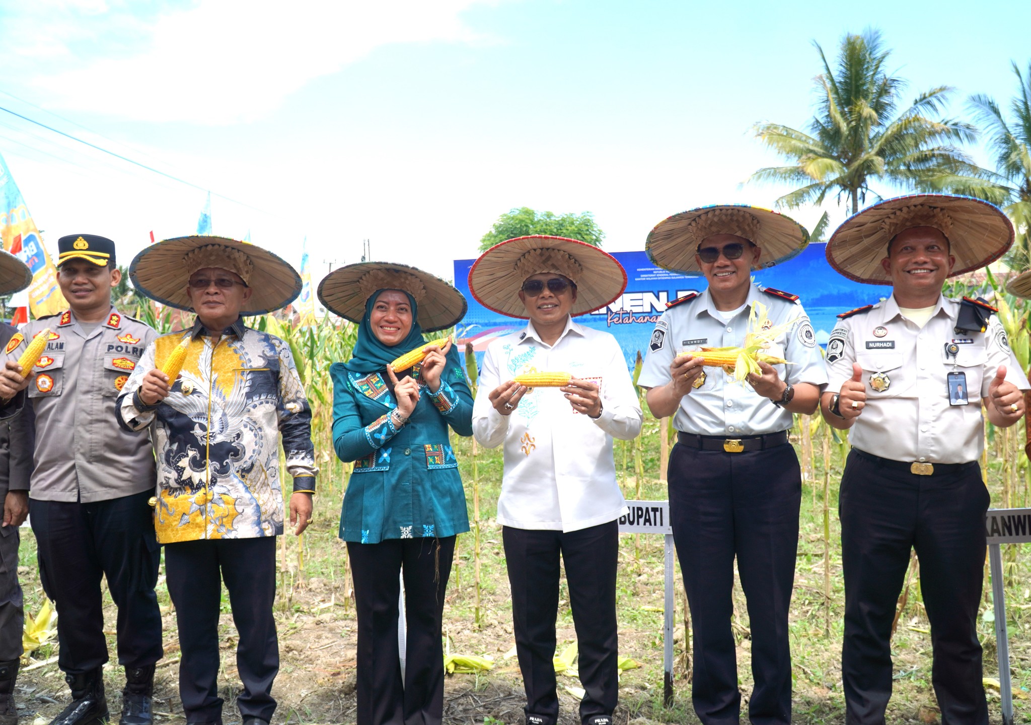 Bupati dan Wakil Bupati Konawe Hadiri Panen Raya Virtual Rutan Kelas IIB Konawe.