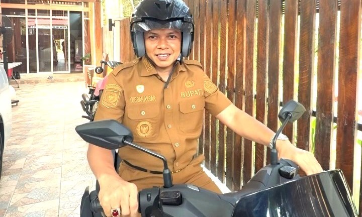 Upaya Penghematan, Bupati Konawe Memilih Sepeda Motor sebagai Kendaraan Dinas